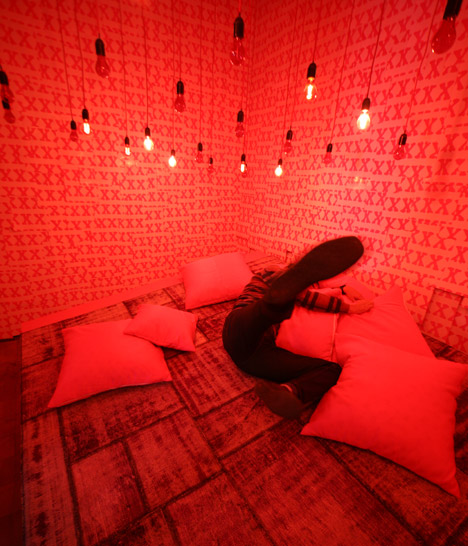 Pink noise Nap Gap by J Mayer H