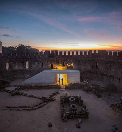 Pombal Castle's Visitor Centre by Comoco Architects