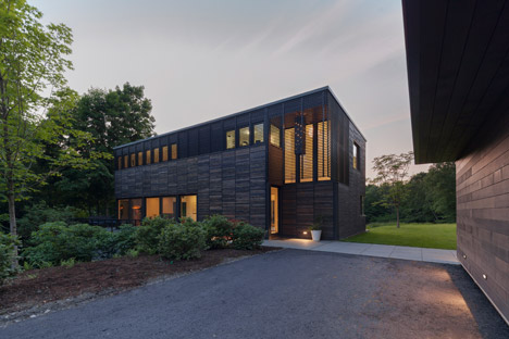 Red Rock House by Anmahian Winton Architects