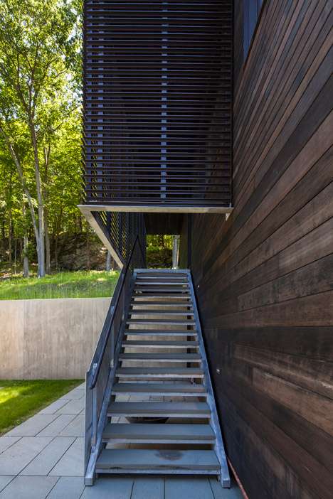Red Rock House by Anmahian Winton Architects