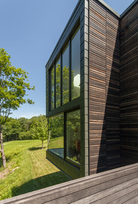 Red Rock House by Anmahian Winton Architects