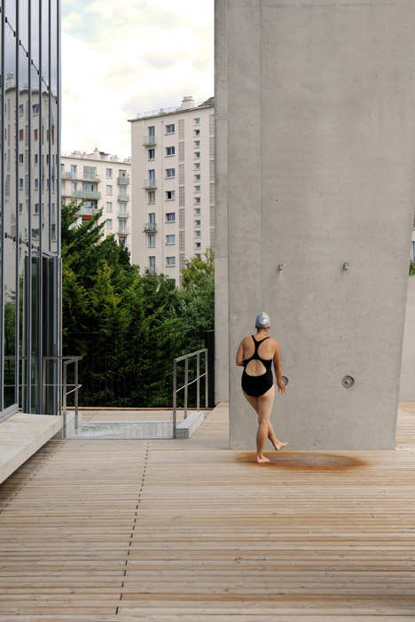 Restructuring and extension of swimming pool in Bagneux by Dominique Coulon et associés