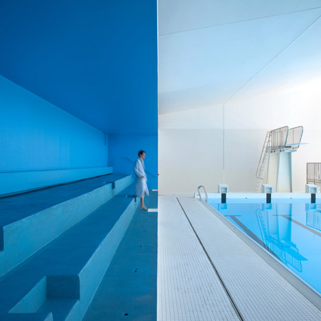 Restructuring and extension of swimming pool in Bagneux by Dominique Coulon et associés