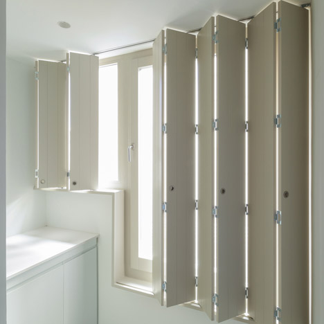 The Wall apartment in Barcelona by Nook Architects
