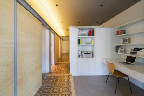 The Wall apartment in Barcelona by Nook Architects