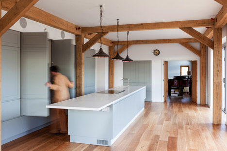 Timber Frame House in Leighton Buzzard by A-Zero