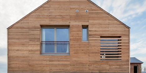 Timber Frame House in Leighton Buzzard by A-Zero