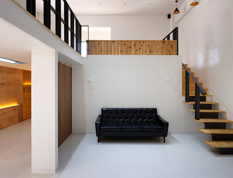 Unforgettable House in Pohand by Studio Gaon