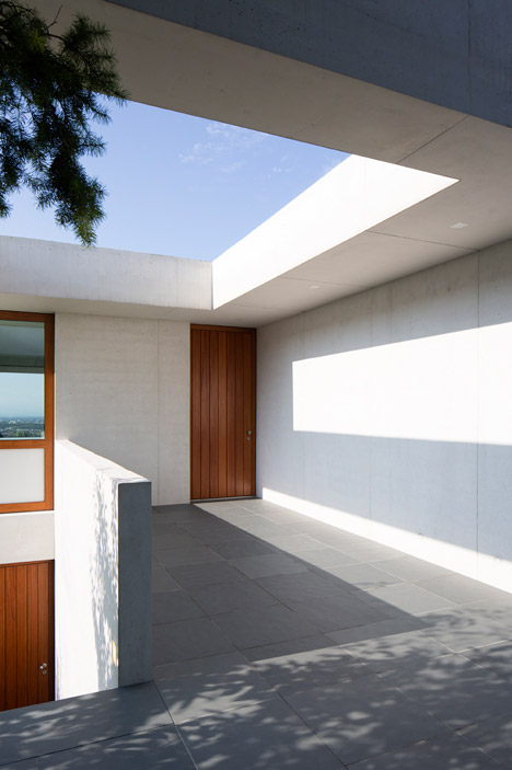 Villa S by Ian Shaw Architekten