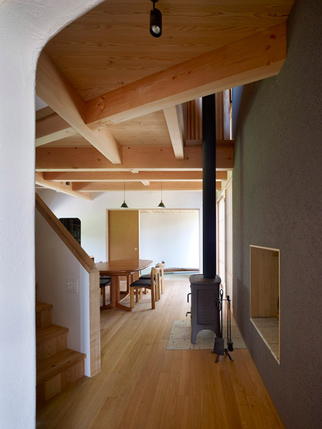 Yatsugatake-Villa-by-MDS_dezeen_468_0