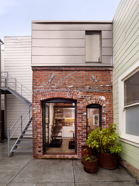 Brick House in San Francisco by Azevedo Design