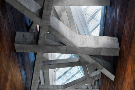 Budapest metro station by Spora Architects
