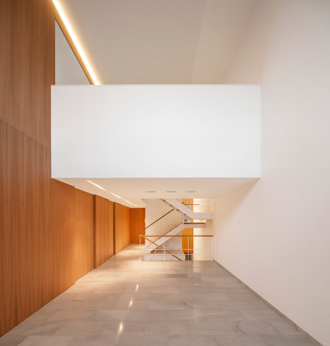 CP house by Alventosa Morell Arquitectes