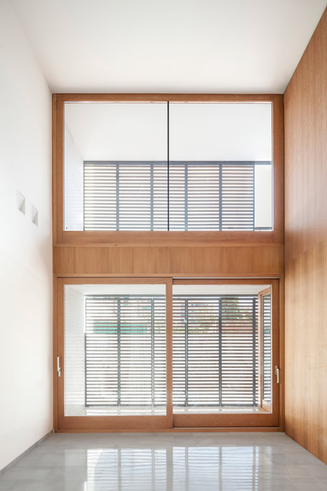 CP house by Alventosa Morell Arquitectes