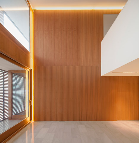 CP house by Alventosa Morell Arquitectes
