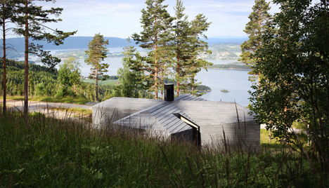 Cabin at Norderhov by Atelier Oslo