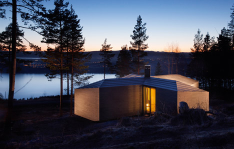 Cabin at Norderhov by Atelier Oslo