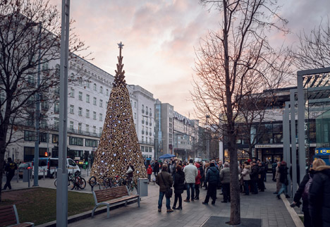 Charity Christmas tree by Hello-Wood