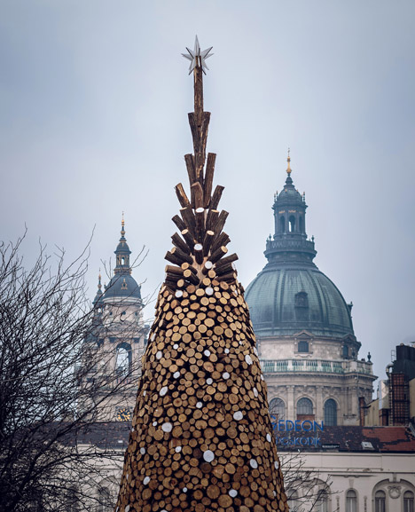Charity Christmas tree by Hello-Wood