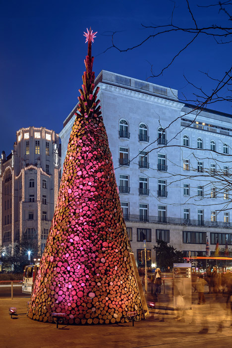 Charity Christmas tree by Hello-Wood