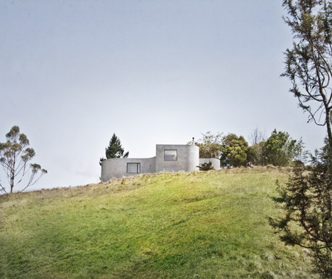 Clover House by Felipe Escudero