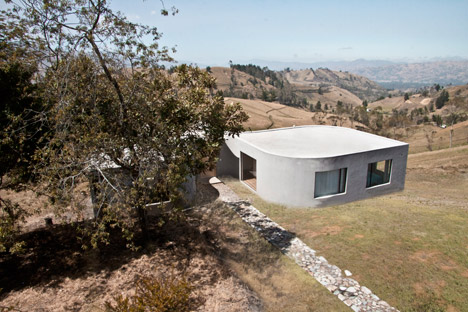 Clover House by Felipe Escudero