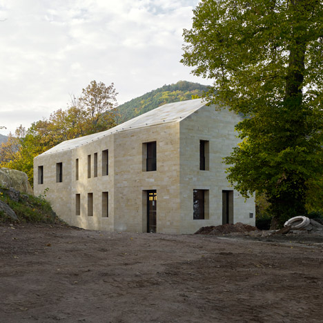 Entrance building for Hambach Castle by Max Dudler