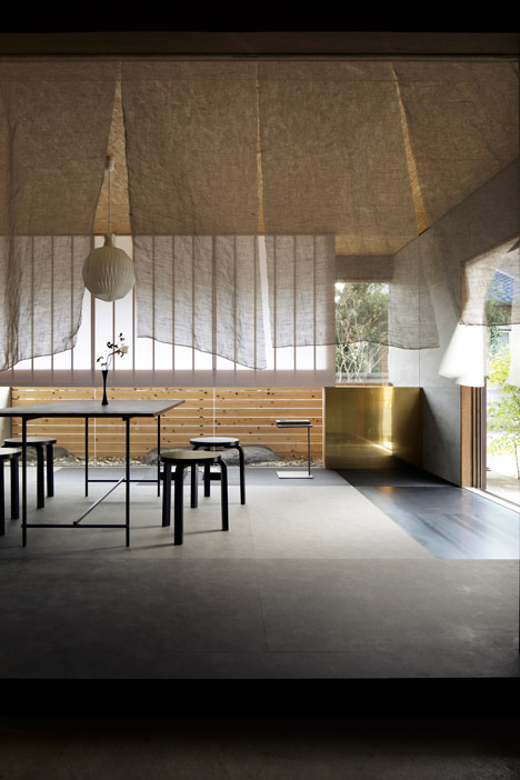 Enzo Office Gallery by Ogawa Sekkei