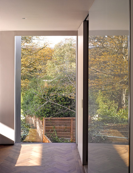 Fitzroy Park House by Stanton Williams