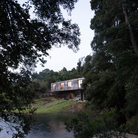 Casa Guna by Pezo von Ellrichshausen