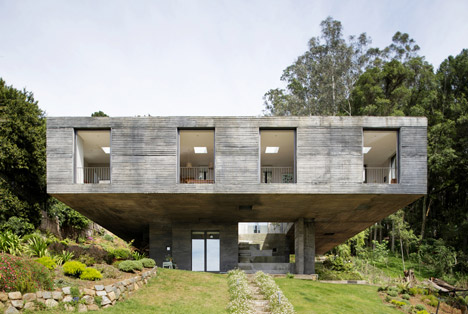 Casa Guna by Pezo von Ellrichshausen
