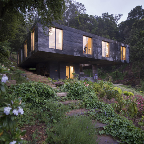 Casa Guna by Pezo von Ellrichshausen