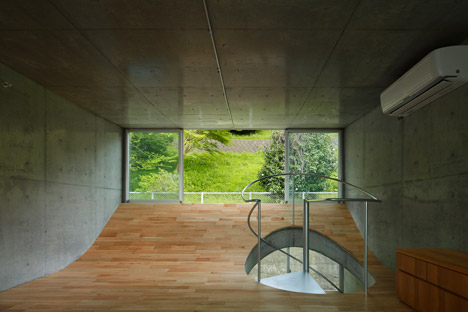 House in Byobugaura by Takeshi Hosaka