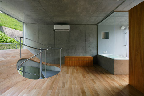 House in Byobugaura by Takeshi Hosaka