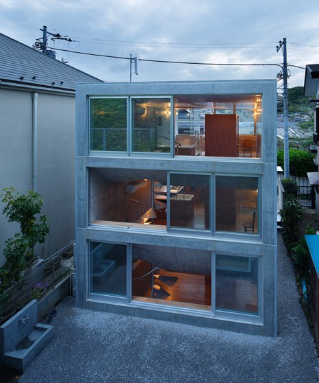 House in Byobugaura by Takeshi Hosaka