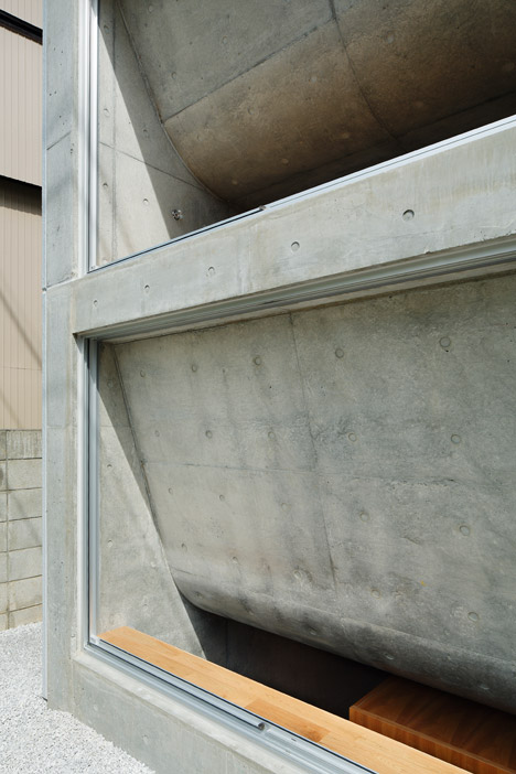 House in Byobugaura by Takeshi Hosaka