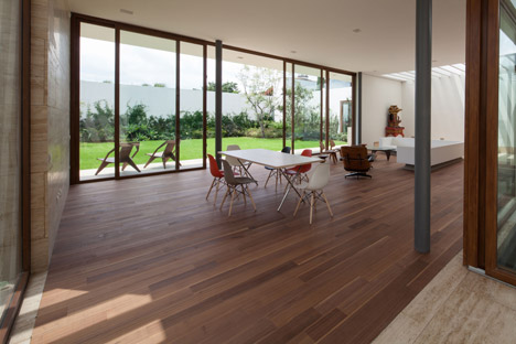 House of 8 Gardens by Goko
