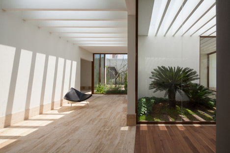 House of 8 Gardens by Goko