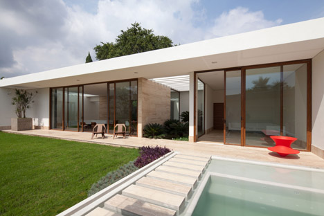 House of 8 Gardens by Goko
