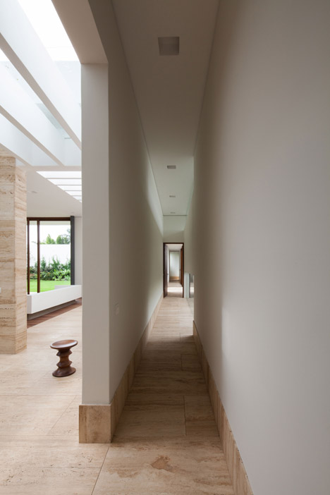 House of 8 Gardens by Goko
