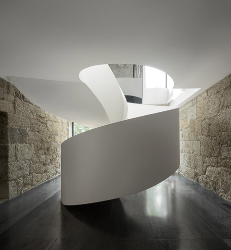 House in Guimarães by Elisabete Saldanha