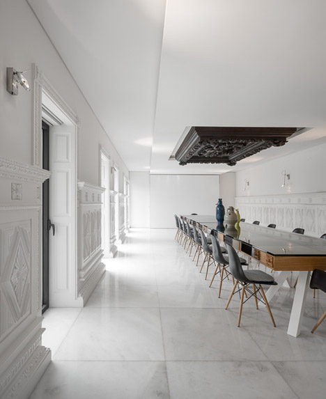 House in Guimarães by Elisabete Saldanha