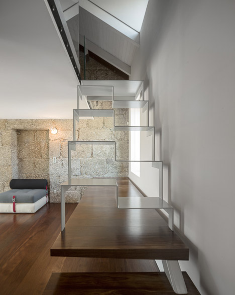 House in Guimarães by Elisabete Saldanha