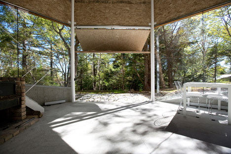 House in Nagohara by Double Negatives Architecture