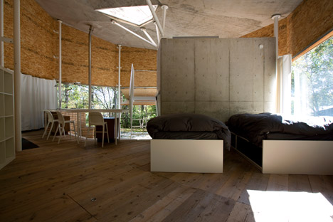 House in Nagohara by Double Negatives Architecture