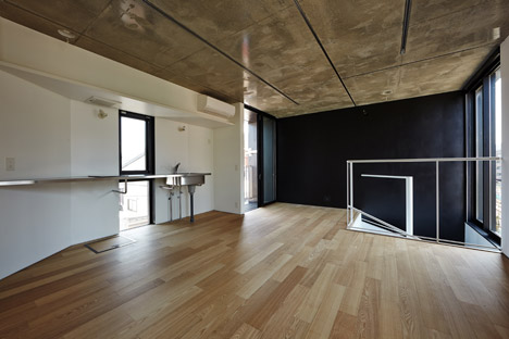 Kuro Building by KINO architects