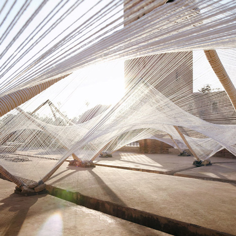 Loom Hyperbolic by Barkow Leibinger