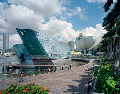 Marina Bay Sands development in Singapore by Safdie Architects