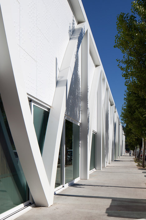 Marina Douro in Vila Nova de Gaia, Portugal by Barbosa & Guimaraes Architects