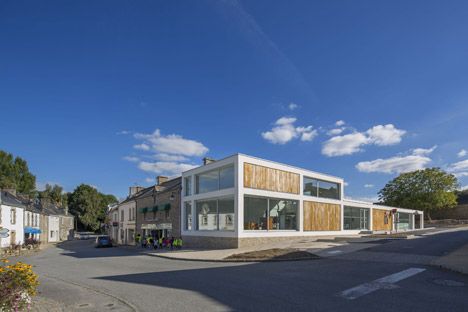 Mediatheque de Monterblanc by Studio 02 Architectes